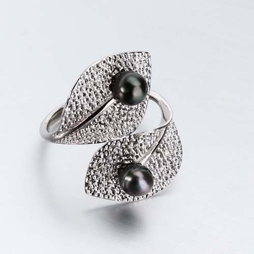 925 sterling silver black pearl leaf ring