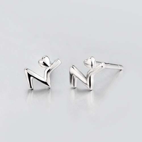 925 sterling silver letter N stud earrings with a heart
