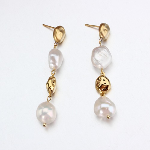 Sterling silver baroque pearl earrings