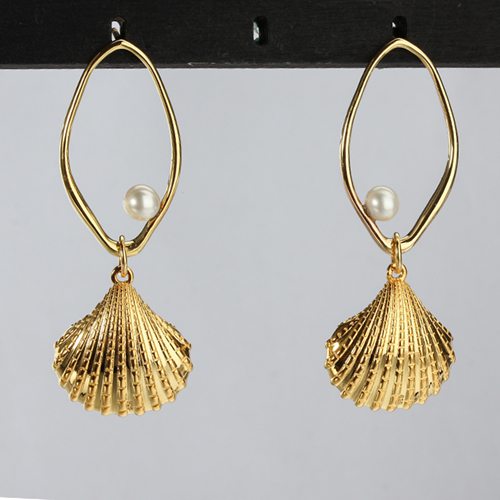 Sterling silver beach shell round pearl jewelry earrings