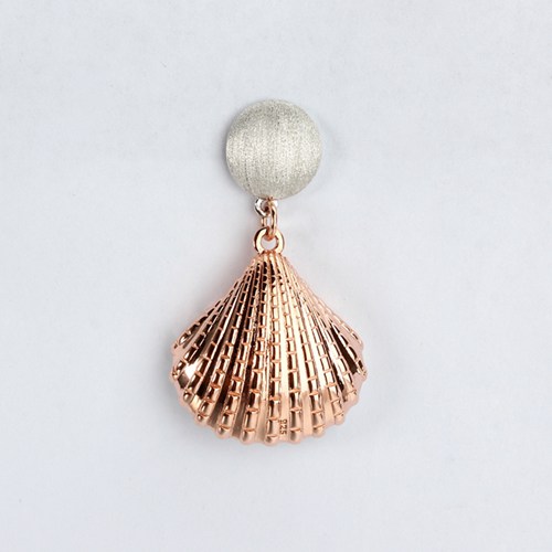 Sterling silver disc conch shell earrings